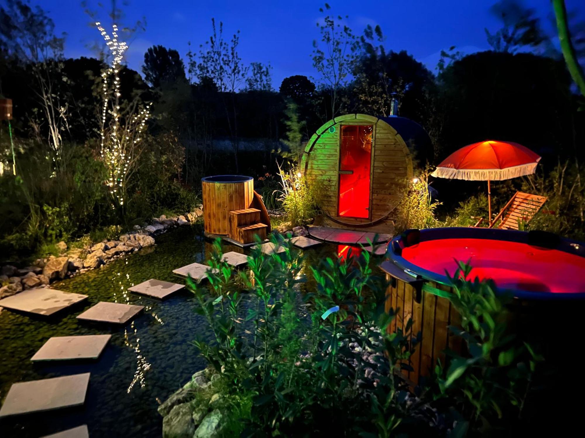 Dragonfly Glamping Spa Retreat Ashford  Exterior photo