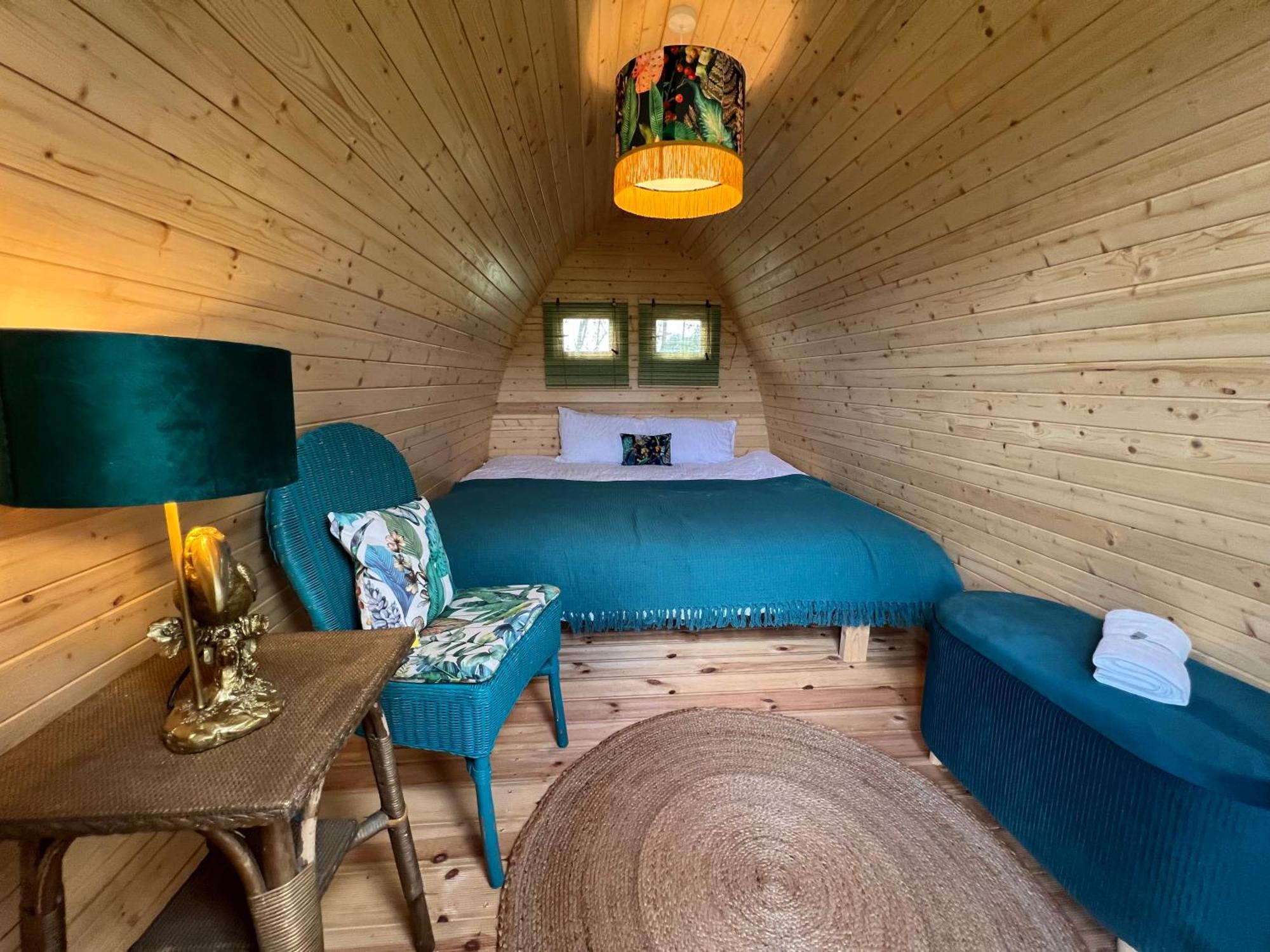 Dragonfly Glamping Spa Retreat Ashford  Exterior photo