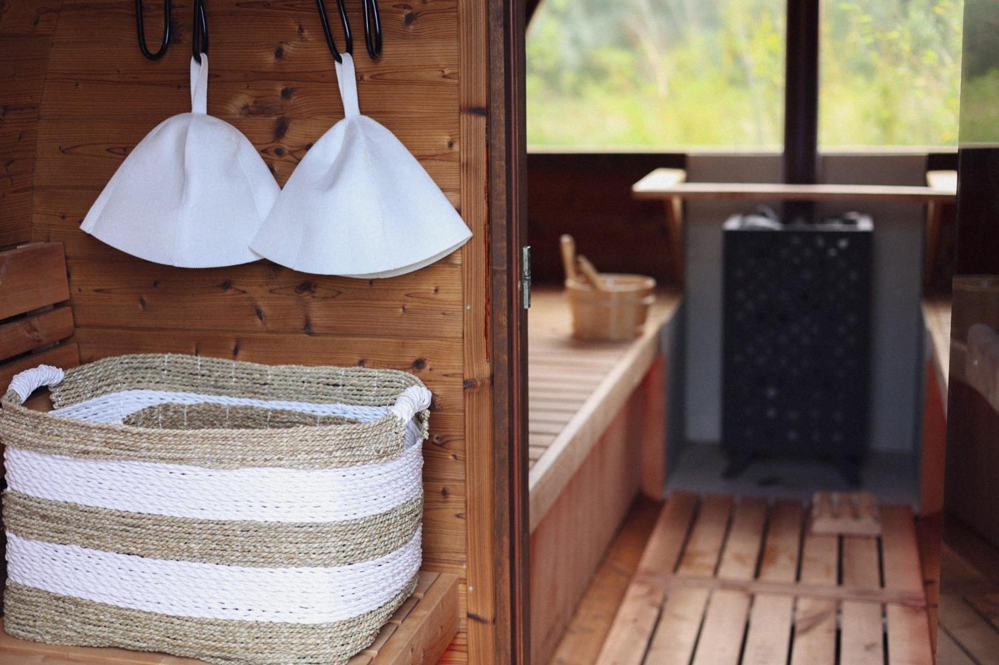 Dragonfly Glamping Spa Retreat Ashford  Exterior photo