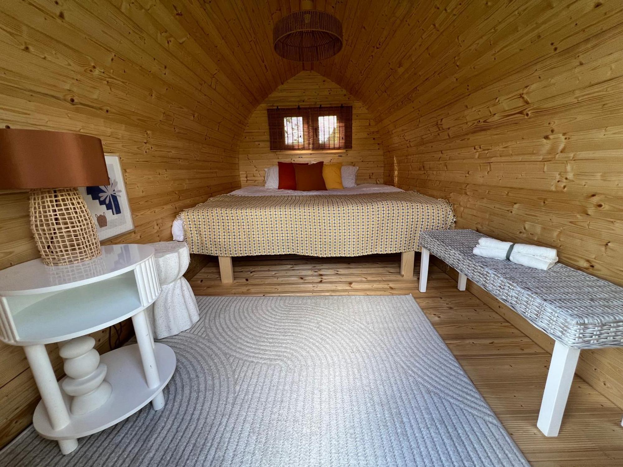 Dragonfly Glamping Spa Retreat Ashford  Exterior photo